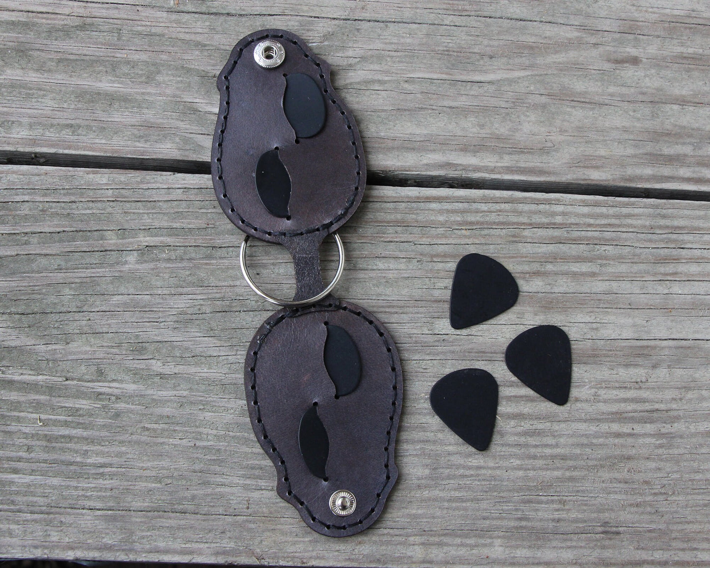 Skull Leather Guitar Pick Holder - Handmade engraved - Color Choice - Gothic Men keychain key fob musician rock metal