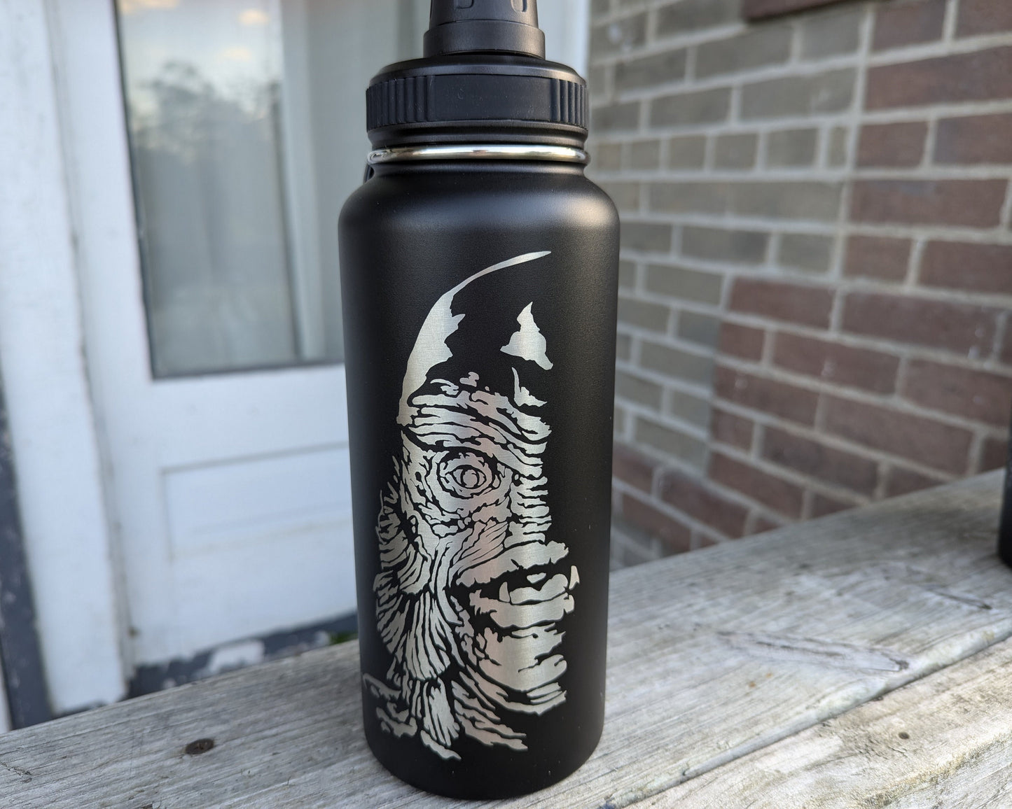 Horror Character Stainless Steel Water Bottle - Double Wall Insulated 32 oz - Michael Myers Jason Freddy Predator Creature Alien