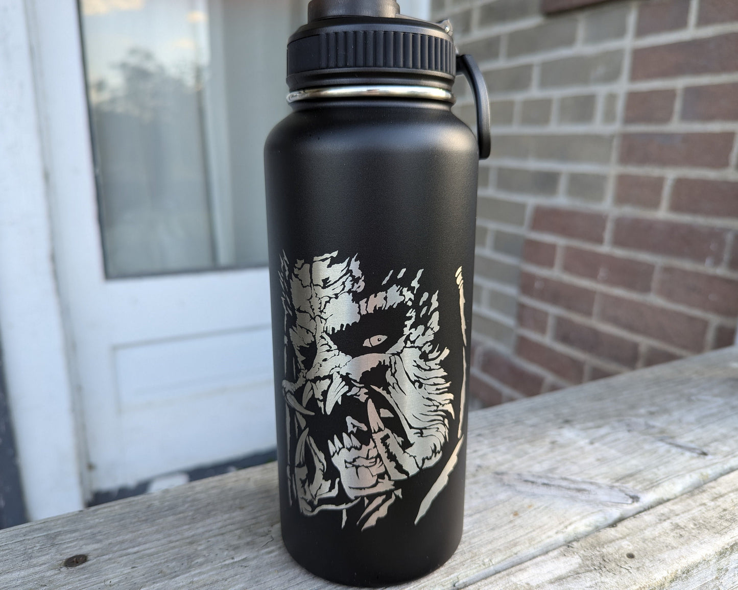 Horror Character Stainless Steel Water Bottle - Double Wall Insulated 32 oz - Michael Myers Jason Freddy Predator Creature Alien