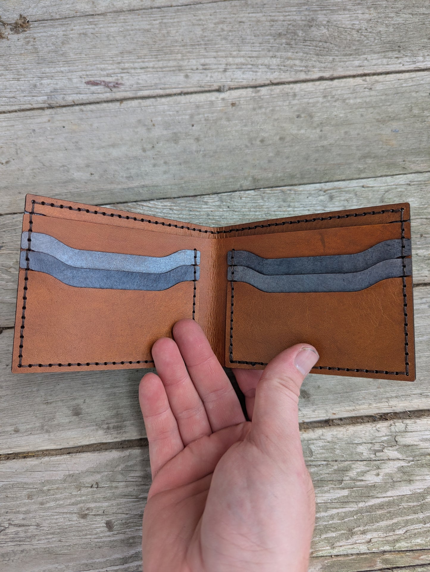 Mudhorn leather bifold wallet | The Mandalorian