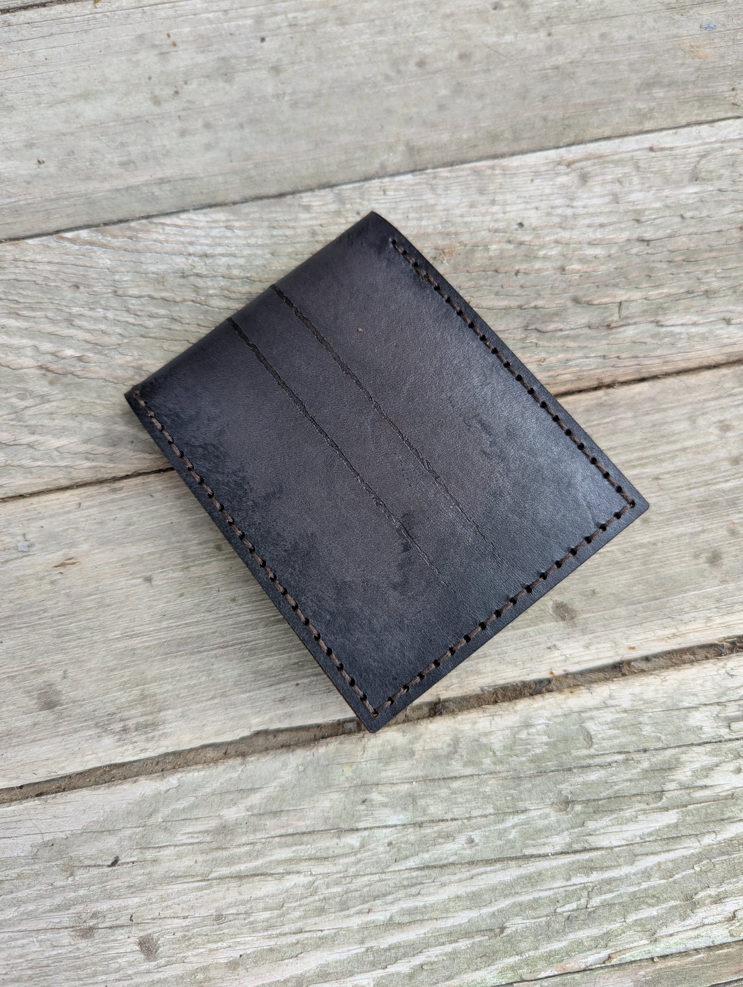 Mudhorn leather bifold wallet | The Mandalorian