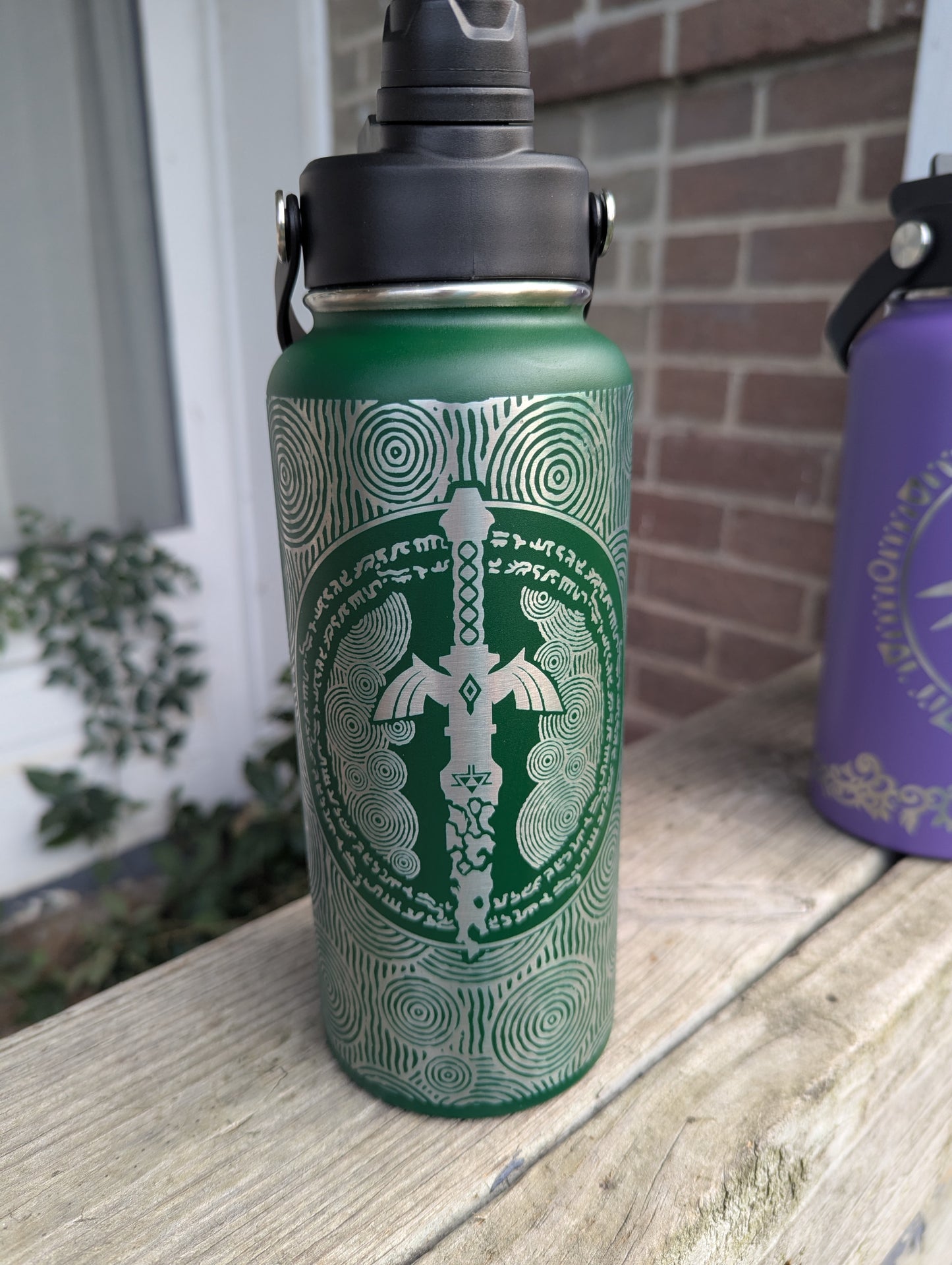 Legend of Zelda Stainless Steel Water Bottle, 32 oz, Double Wall Insulated, Personalized